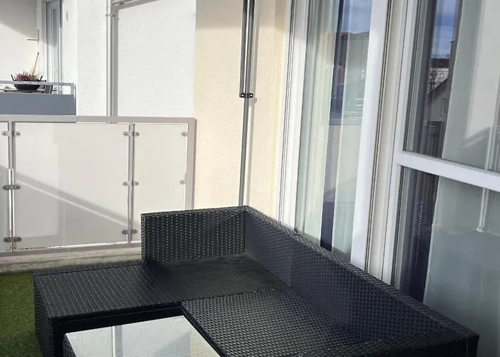 Grosse In Mit Balkon